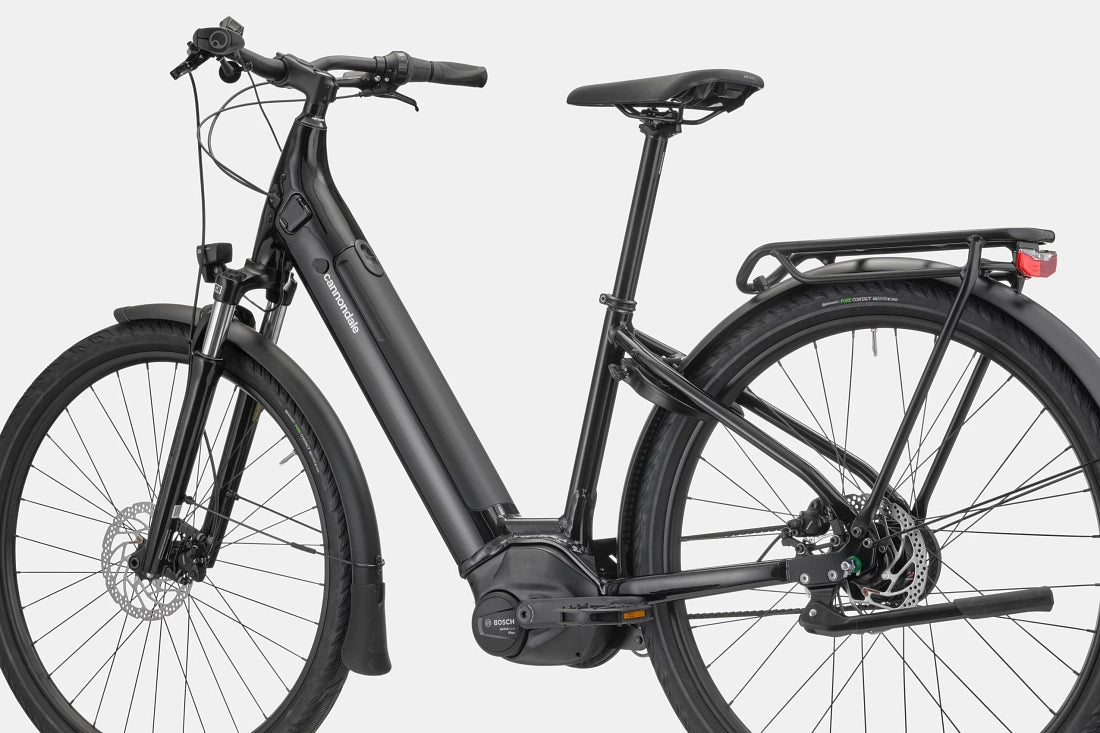 Cannondale Mavaro 4 Low StepThru - Sähkökaupunkipyörät - Musta - S - | Bikexpert