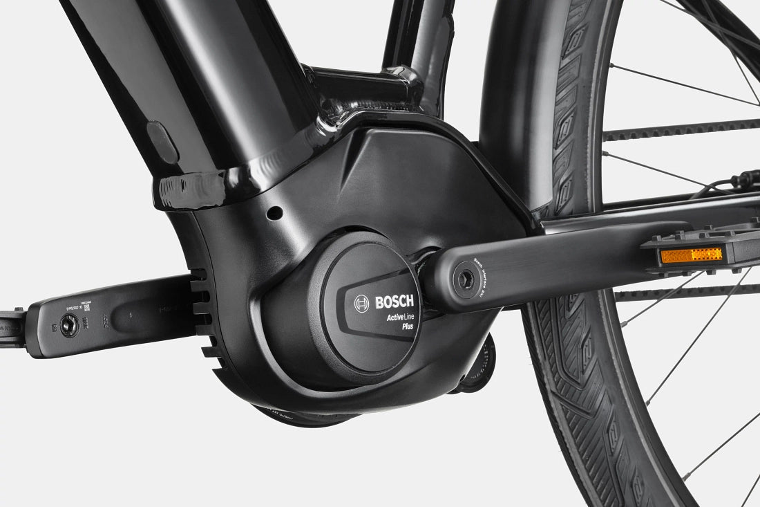 Cannondale Mavaro 4 Low StepThru - Sähkökaupunkipyörät - Musta - S - | Bikexpert